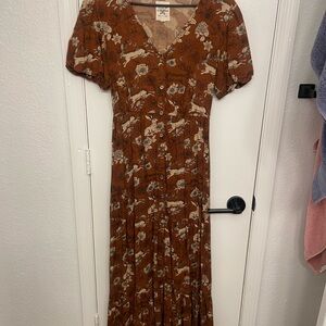 Elegant Floral Maxi Dress in Brown